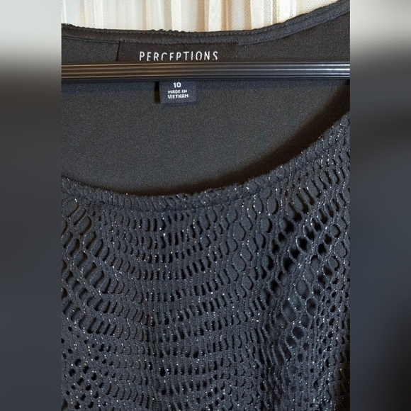 5/$25 Black & Metallic Dress Size 10 - Picture 6 of 9